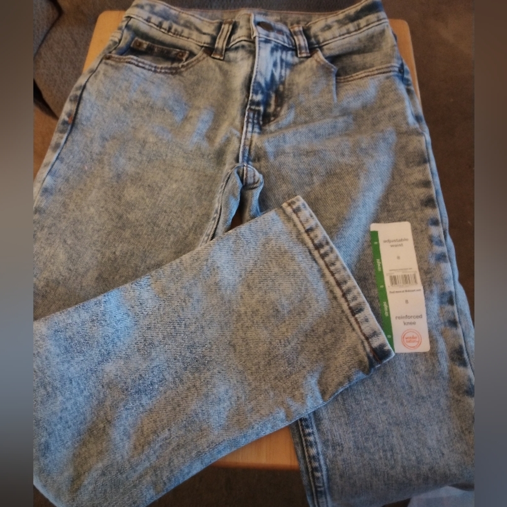 Straight Jeans - Picture 2 of 3